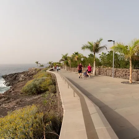아파트 Sunny Vibes With Sea View *