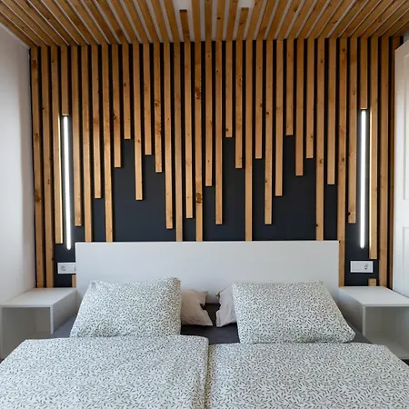 Sunny Vibes With Pool & Ocean Views *