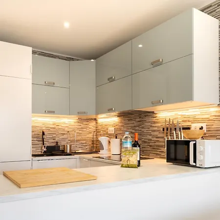 Apartamento Sunny Vibes With Pool & Ocean Views