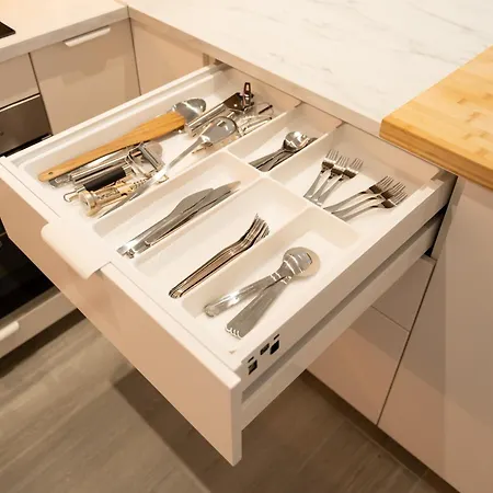 Sunny Vibes With Pool & Ocean Views Apartamento *