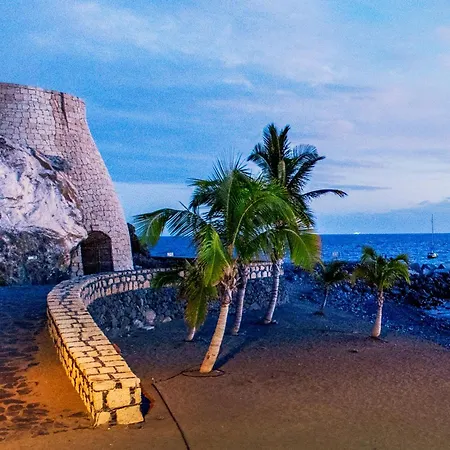 Appartamento Sunny Vibes With Pool & Ocean Views