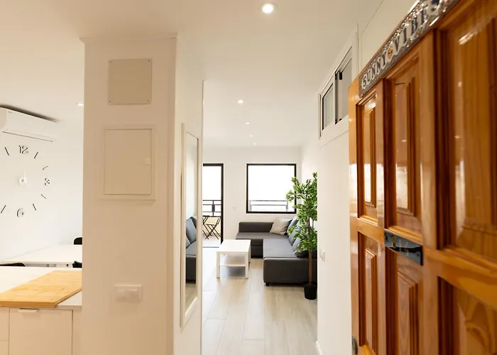 Sunny Vibes With Pool & Ocean Views Lägenhet