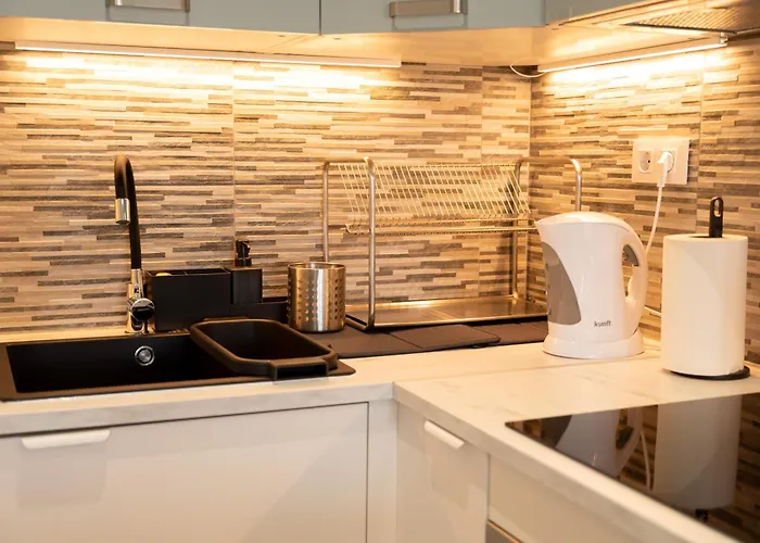 Lägenhet Sunny Vibes With Pool & Ocean Views