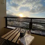 Sunny Vibes With Pool & Ocean Views Costa Adeje (Tenerife)