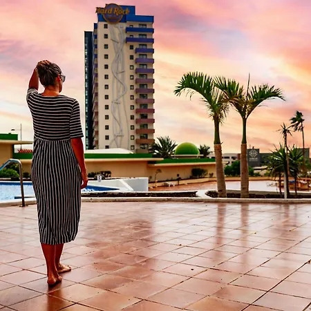 Sunny Vibes With Pool & Ocean Views *