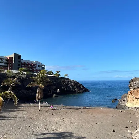 Sunny Vibes With Sea View Apartman